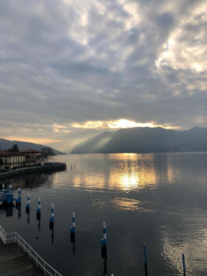 Residenza Di Prestigio In Riva Al Lago Marone Loft 外观 照片